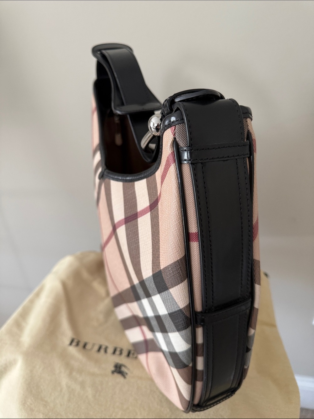 Burberry Beige  Check Shoulder Bag with Black Trim - Picture 7 of 12